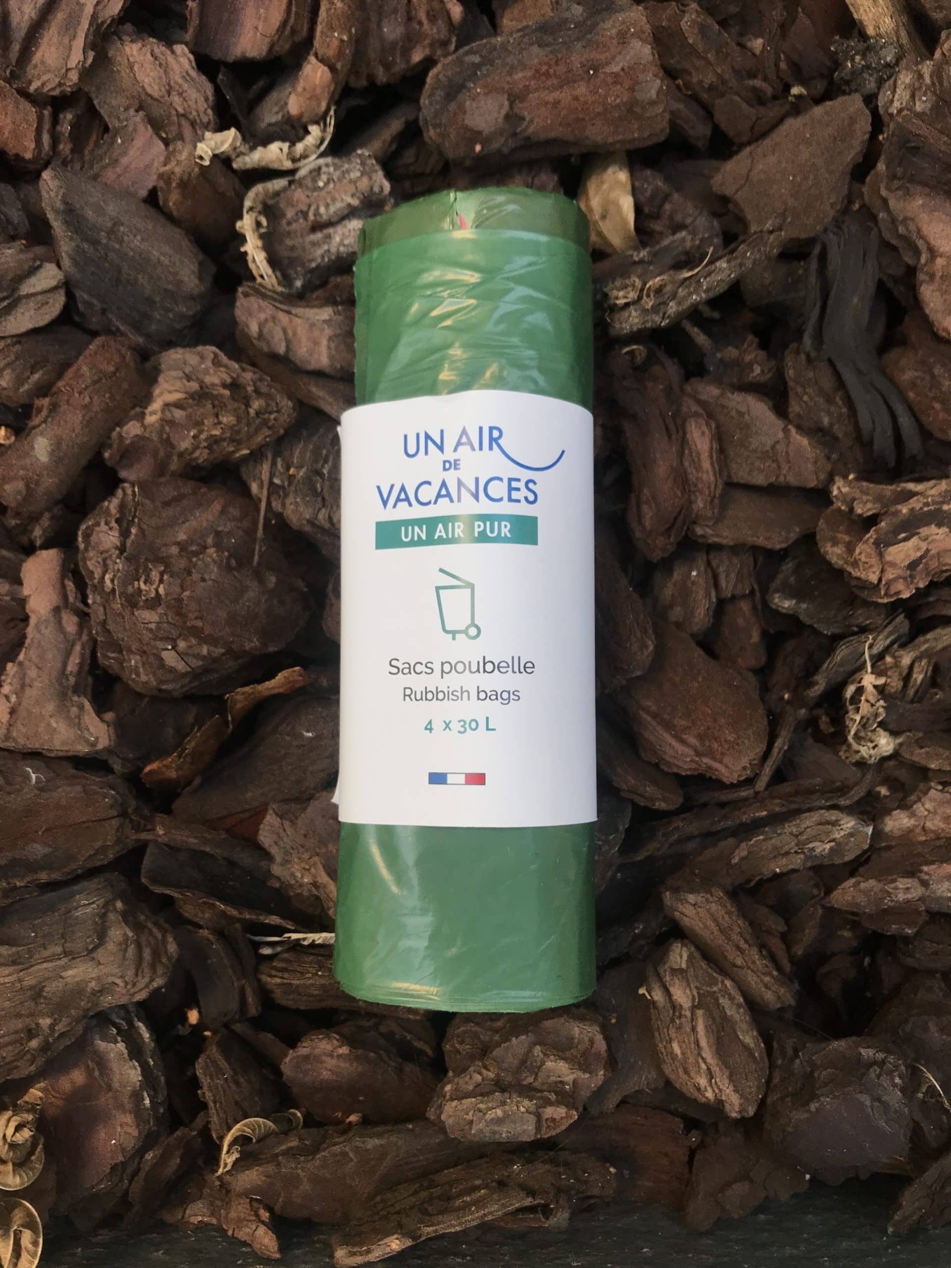 Sacs poubelles contenus dans le kit produits d'entretien